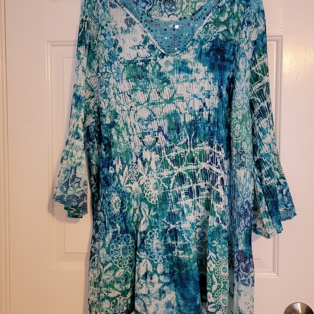Catherines 3X flowy blouse